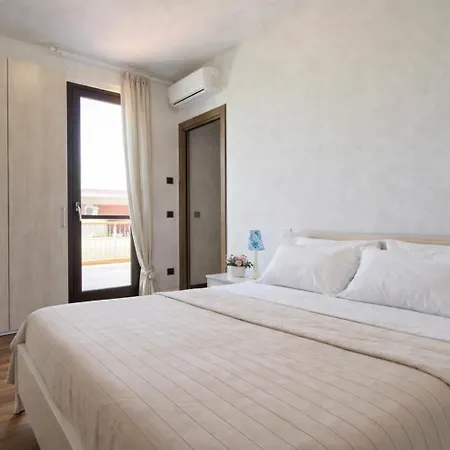 Lejlighedshotel Adamo Ed Eva 3*