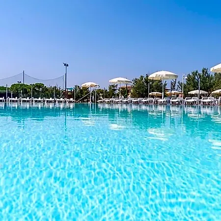 Adamo Ed Eva Aparthotel 3*
