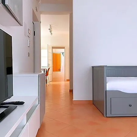 Adamo Ed Eva Aparthotel 3*