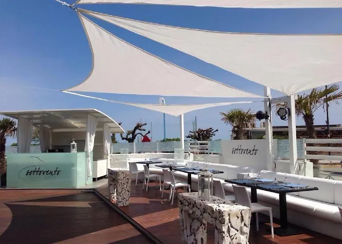 Aparthotel Adamo Ed Eva 4*